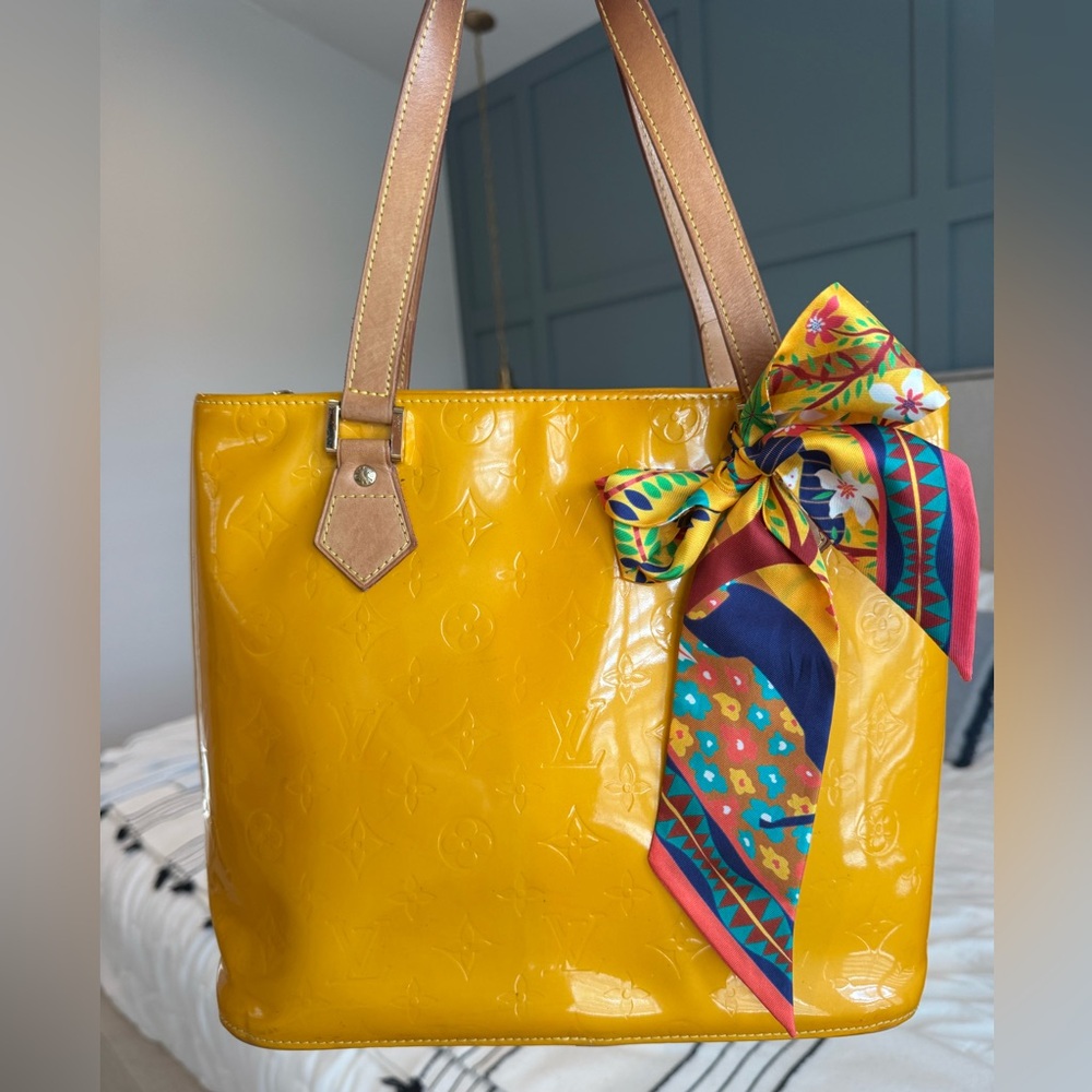 Louis Vuitton Houston Jaune Tote